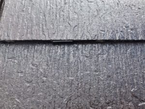 【屋根雨漏り防止】コロニアル屋根・カラーベストにはタスペーサー・縁切り材！